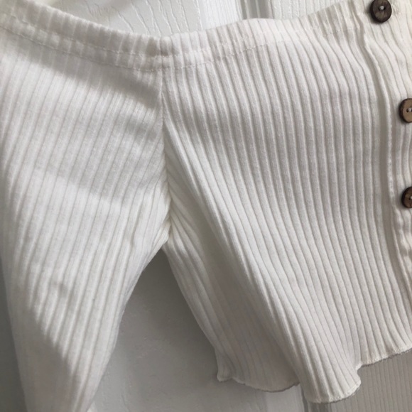 White off the shoulder ribbed crop top - Picture 2 of 3
